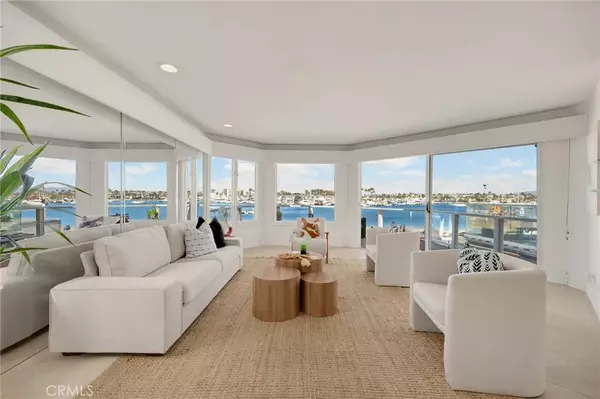 Newport Beach, CA 92663,1819 W Bay Avenue #B