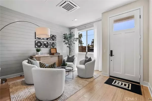 Huntington Beach, CA 92648,19071 Main Street #117