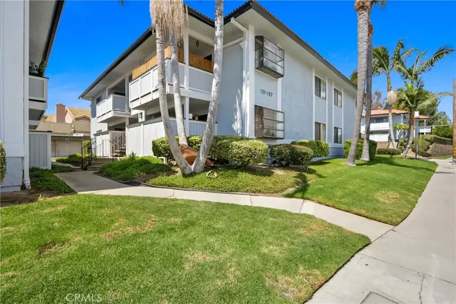 127 S Poplar Avenue #37, Brea, CA 92821