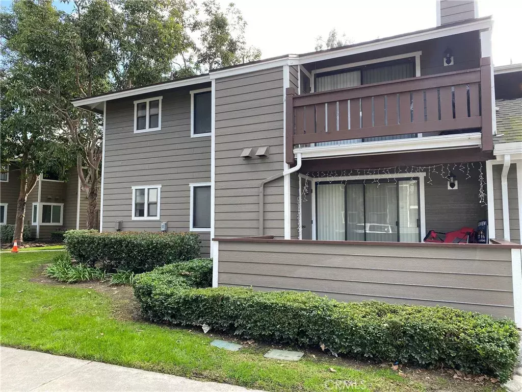 Yorba Linda, CA 92886,19057 ROCKWOOD Drive