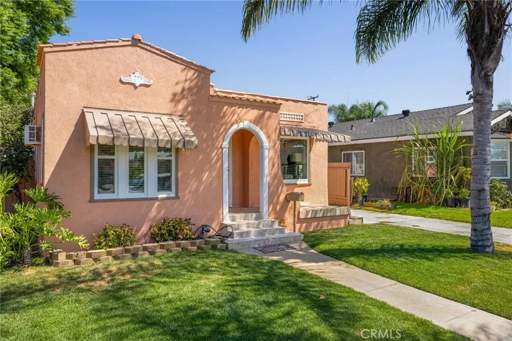 Placentia, CA 92870,123 Orange Grove Avenue