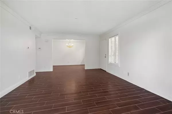 Irvine, CA 92614,81 Rockwood #42