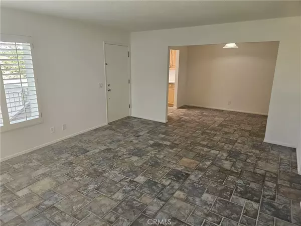 Irvine, CA 92614,119 Rockwood #56