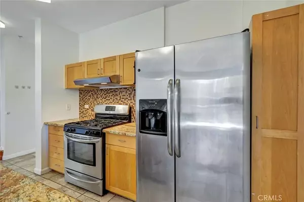 Long Beach, CA 90806,302 E 19th Street #7