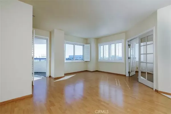 Long Beach, CA 90802,525 E Seaside Way #704