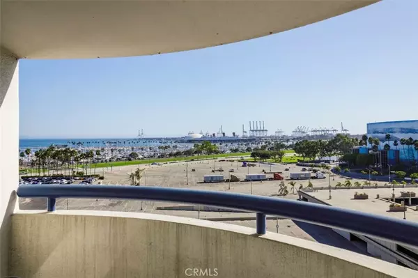 Long Beach, CA 90802,525 E Seaside Way #704