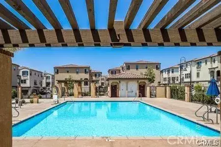 Yorba Linda, CA 92886,18318 Iris