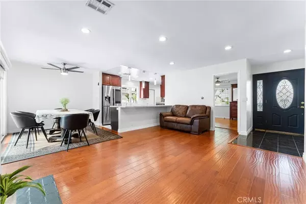 Buena Park, CA 90620,8042 SAN DIMAS