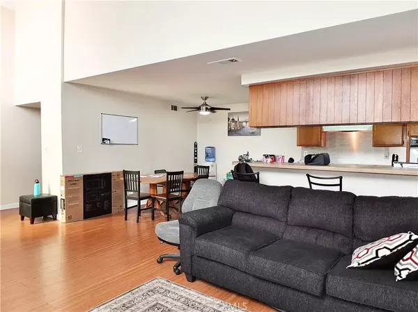 Long Beach, CA 90807,3404 Cerritos Ave