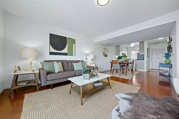 Long Beach, CA 90804,1355 Loma Avenue #306