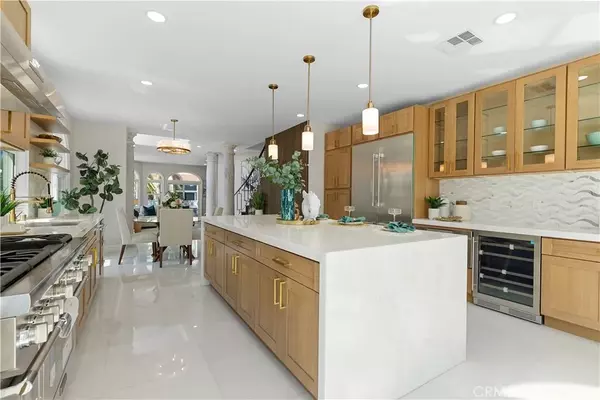 Huntington Beach, CA 92648,302 18th