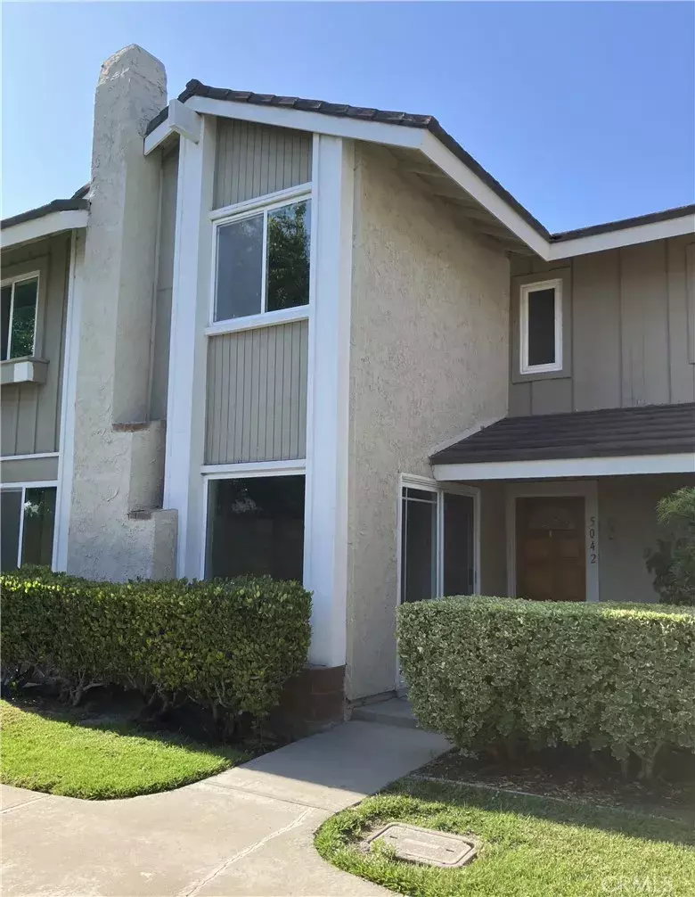 Westminster, CA 92683,5042 Hampton Court