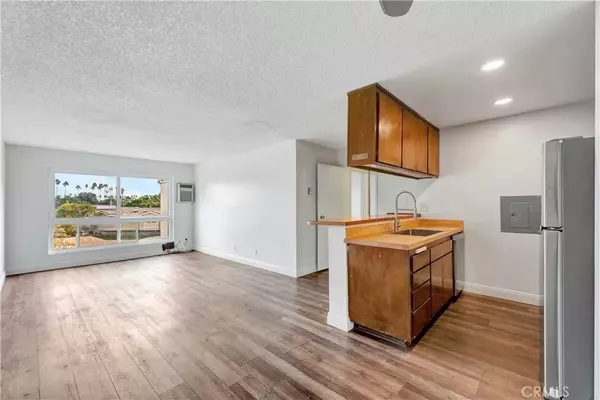 Long Beach, CA 90804,5585 E Pacific Coast HWY #342