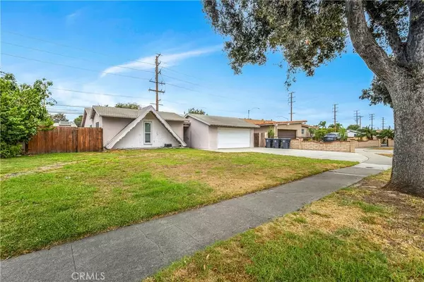 Santa Ana, CA 92704,2029 West Flora Street