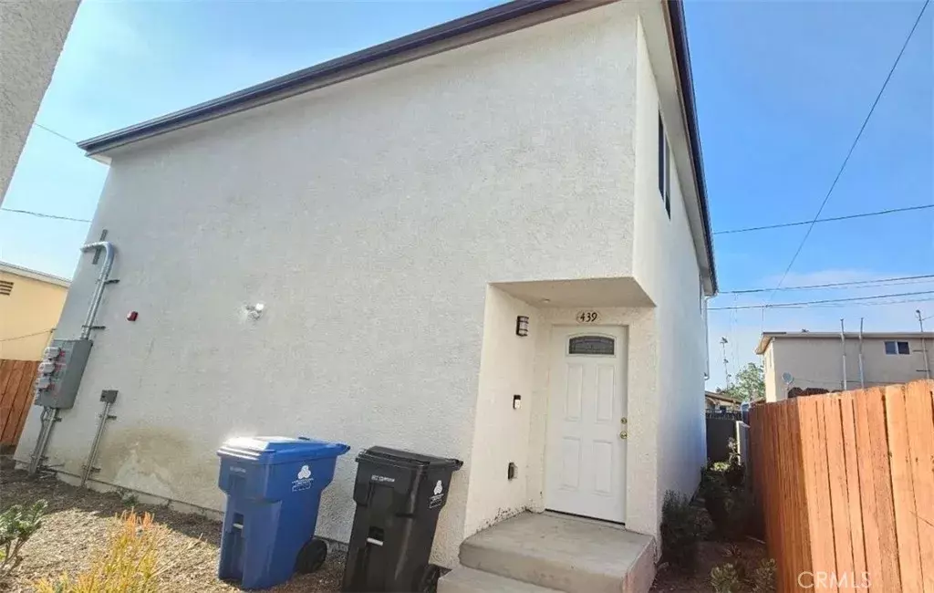 Los Angeles, CA 90003,439 W 71ST Street