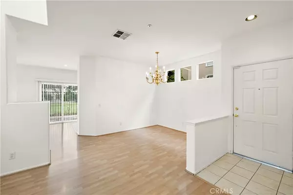 Placentia, CA 92870,1037 Davis Way