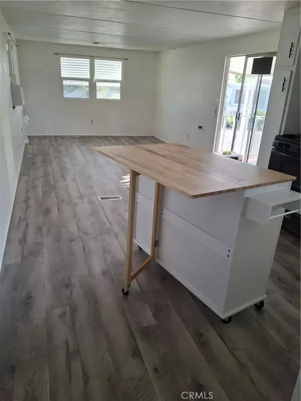 Yucaipa, CA 92399,12830 6th #2