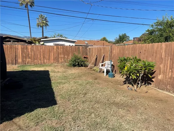 Covina, CA 91722,16569 MASLINE