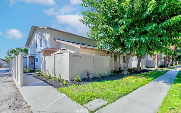 13548 VILLAGE DR #3/4, Cerritos, CA 90703
