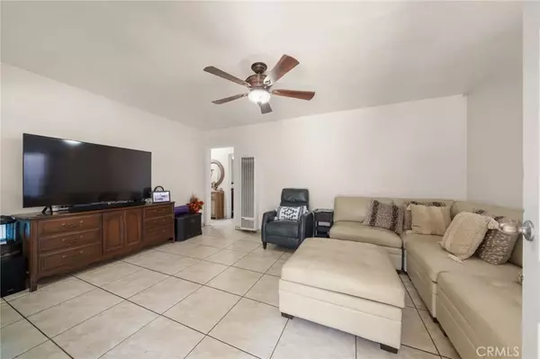 Inglewood, CA 90304,10323 S Inglewood