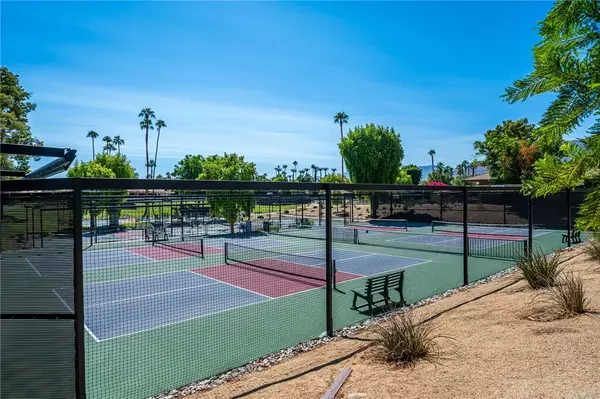 21 Dartmouth Drive, Rancho Mirage, CA 92270