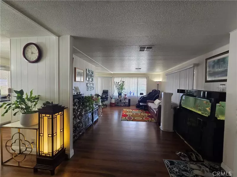 6741 Lincoln #108, Buena Park, CA 90620