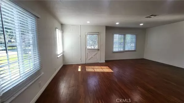 Fullerton, CA 92833,412 N Wayne Avenue