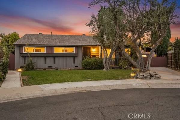 713 N Poplar Place, Anaheim, CA 92805