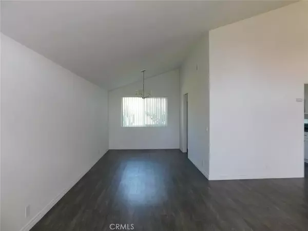 Westminster, CA 92683,8451 Greasewood Cir