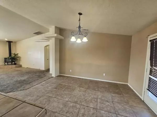 Apple Valley, CA 92307,21114 Wigwam Street