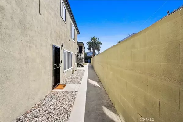 Long Beach, CA 90802,600 Almond