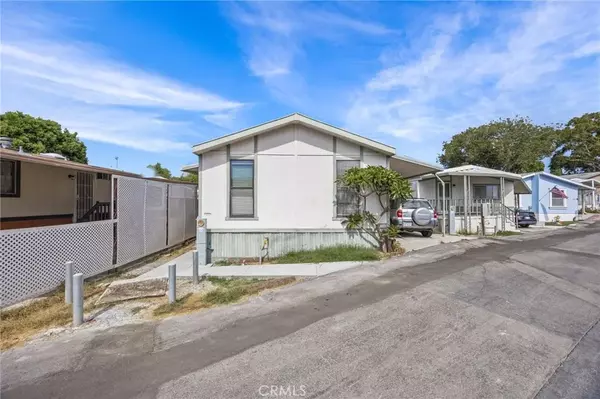Huntington Beach, CA 92647,17261 GOTHARD #50