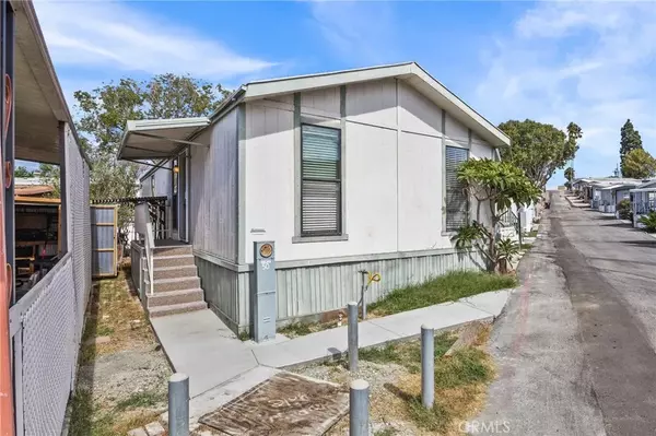 Huntington Beach, CA 92647,17261 GOTHARD #50