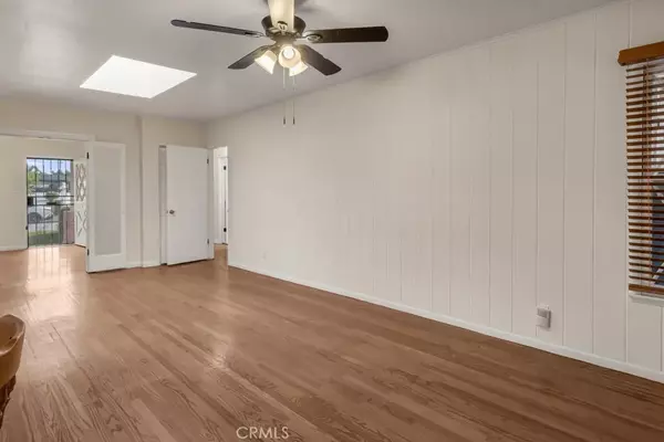 Downey, CA 90241,11437 Norlain Avenue