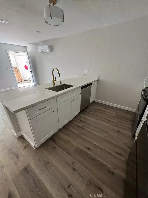 San Diego, CA 92111,6679 Linda Vista Road #19a