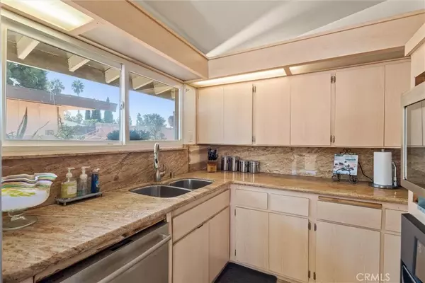 Anaheim, CA 92802,936 S David Street