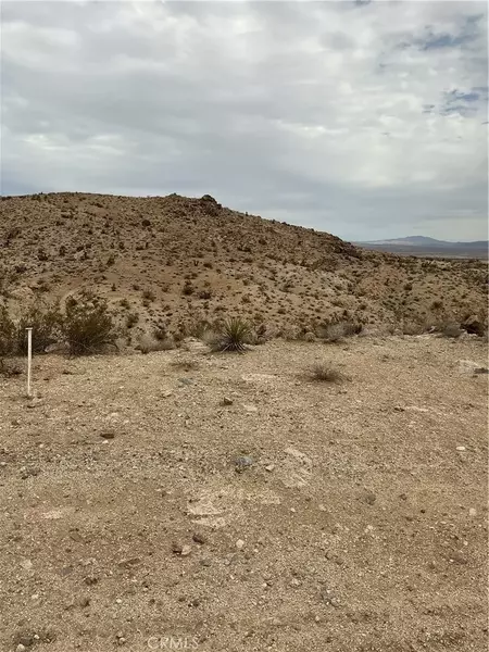 11400 Custer, Lucerne Valley, CA 92356