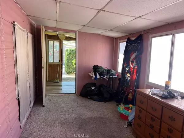 Bellflower, CA 90706,8811 Park #115