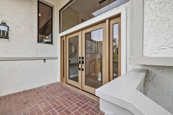 Ojai, CA 93023,275 Fairview Road