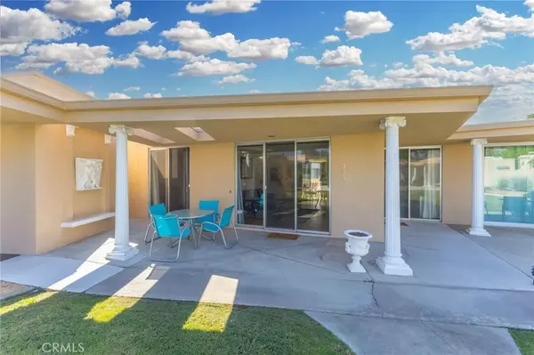 Palm Springs, CA 92262,204 Camino Norte