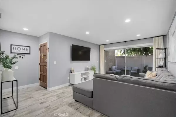 Santa Ana, CA 92707,1101 W Macarthur Boulevard #197