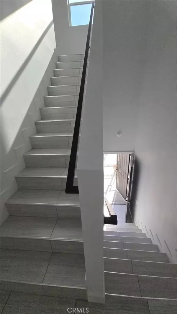 Los Angeles, CA 90003,10413 Avalon Boulevard