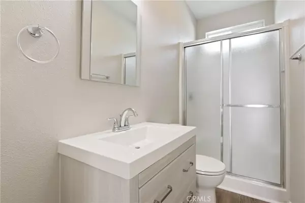 Long Beach, CA 90805,2907 E Sawyer Street #1/2