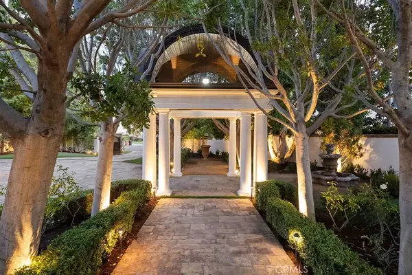 Yorba Linda, CA 92886,4321 Hollow Tree Court