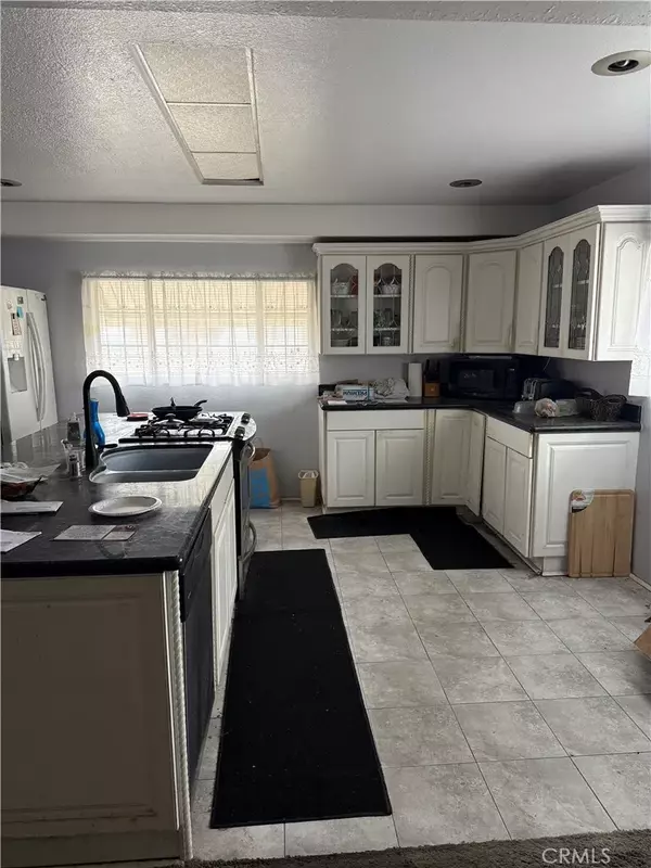 Garden Grove, CA 92840,11052 Faye