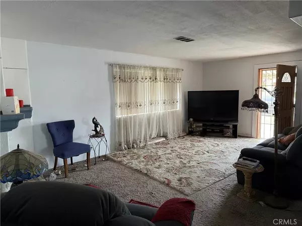 Garden Grove, CA 92840,11052 Faye