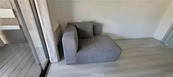 Irvine, CA 92620,276 Streamwood