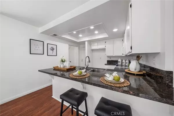 Fullerton, CA 92833,1022 Creekside Dr #198