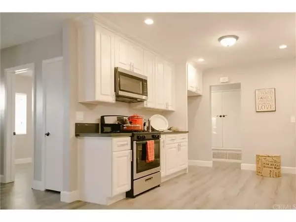 Orange, CA 92867,415 N Wayfield