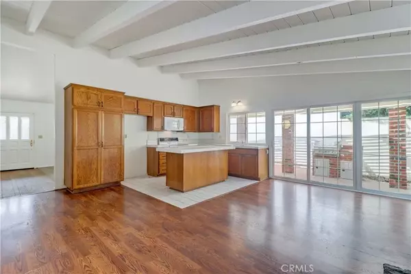 Costa Mesa, CA 92626,1722 New Hampshire